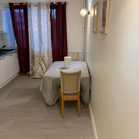 Appartement Place Ermitage Saint-Denis (Seine-Saint-Denis)